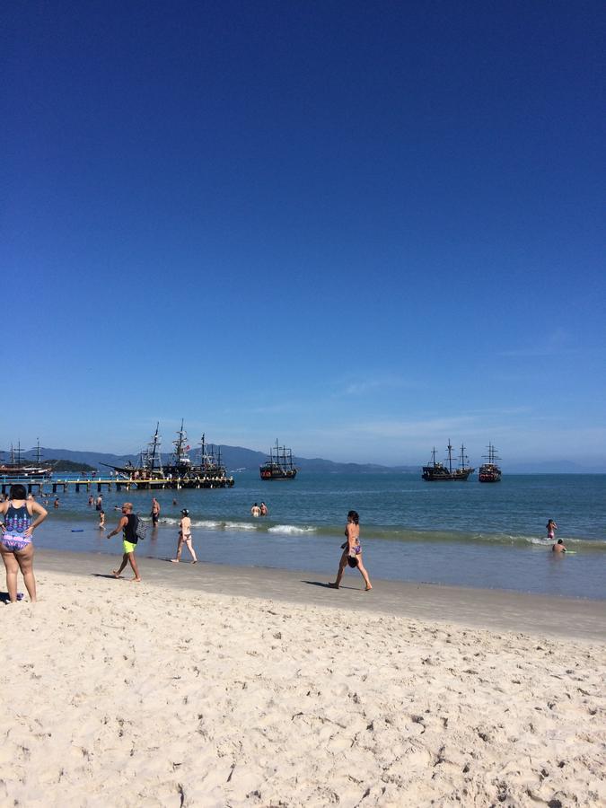 Lindo Apto, 50metros Do Mar, Ideal Familias Florianópolis