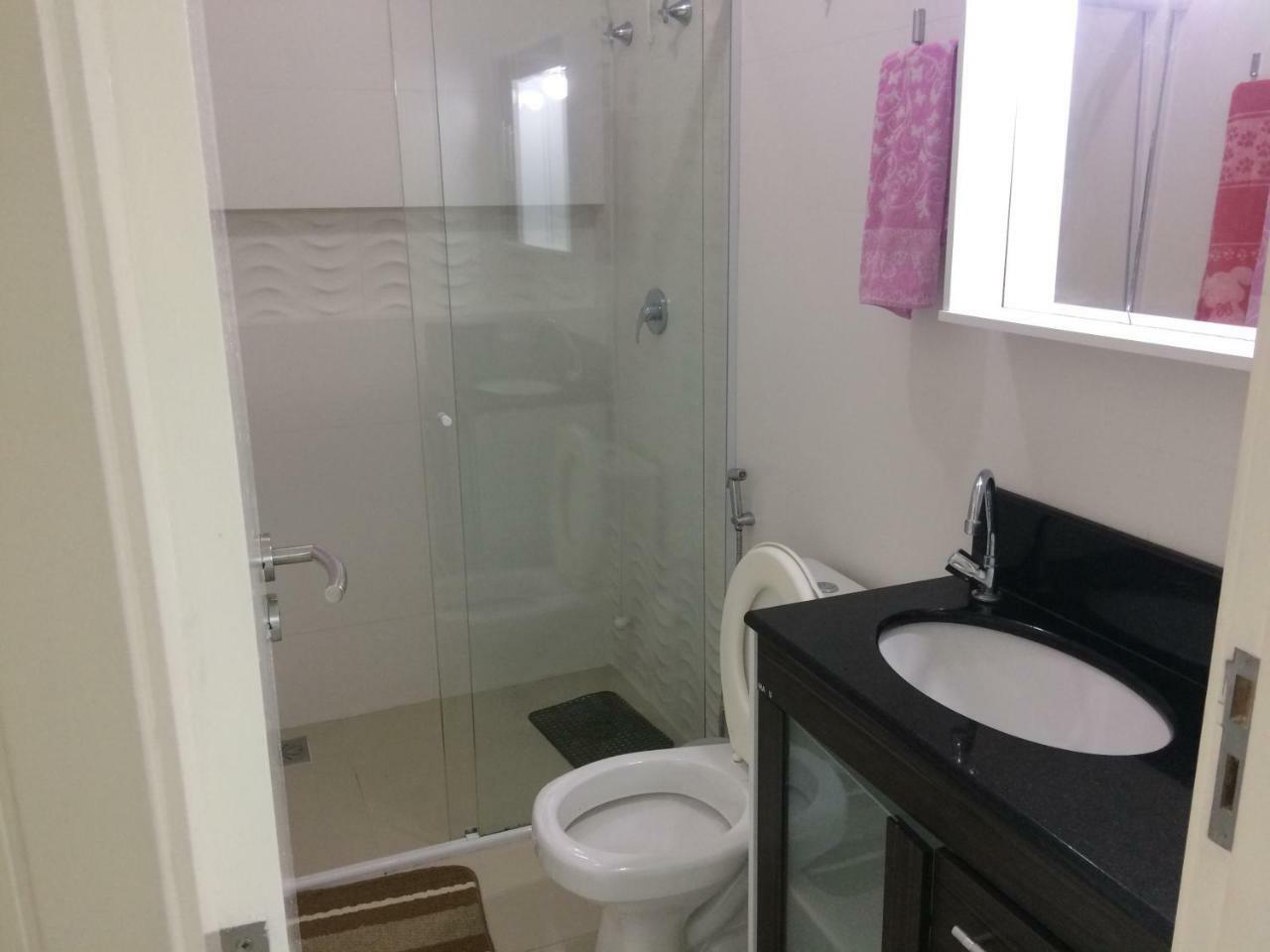 Lindo Apto, 50metros Do Mar, Ideal Familias Apartamento Florianópolis